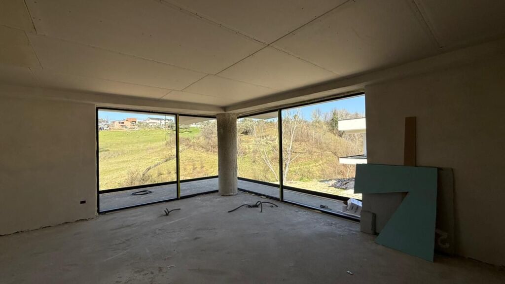 VILE NE SHITJE NE FARKE TE LISI ARTE