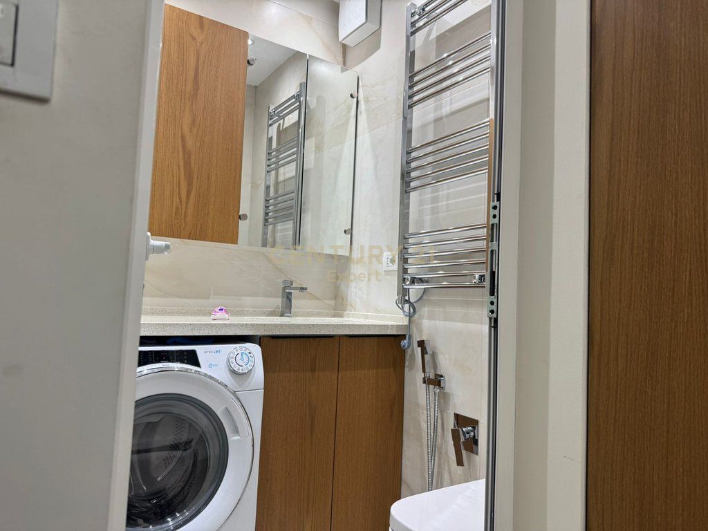 APARTAMENT 2+1 ME QIRA PRANE FAKULTETIT TE INXHINIERISE SE NDERTIMIT