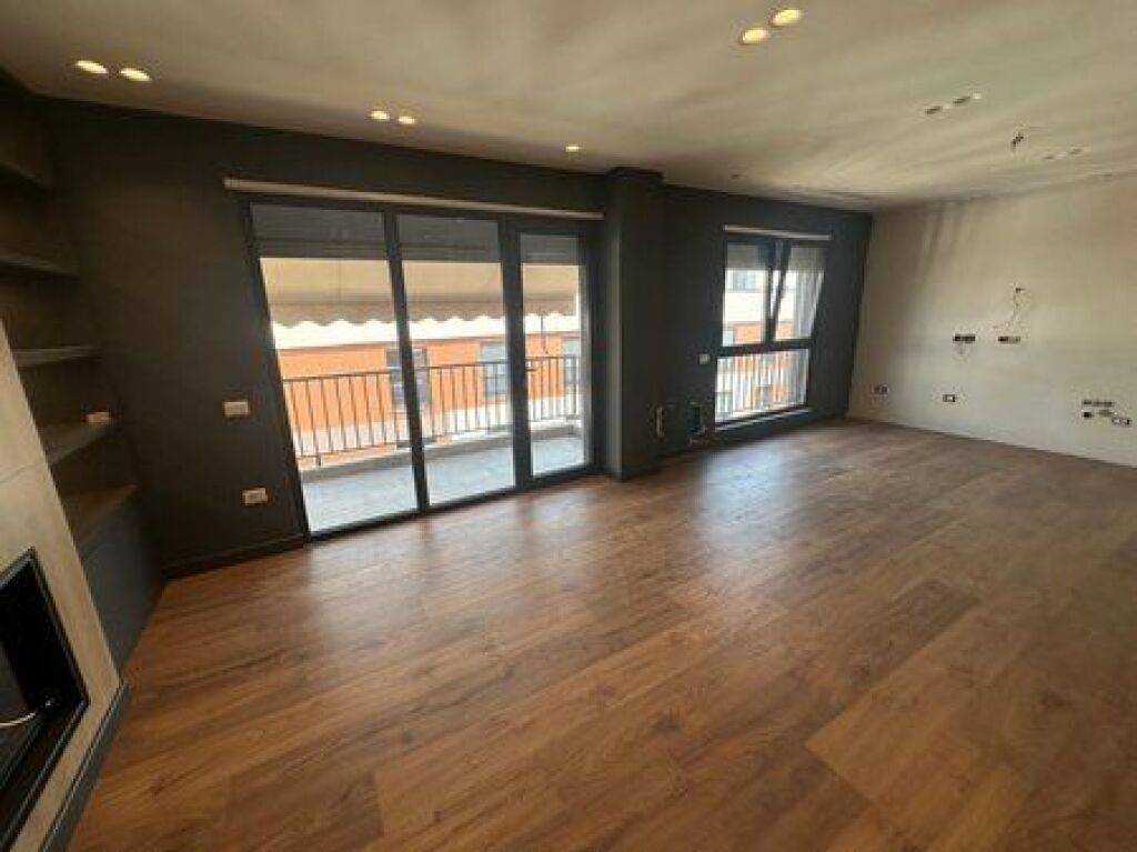 SHITET APARTAMENT 2+1,LIQENI I THATE