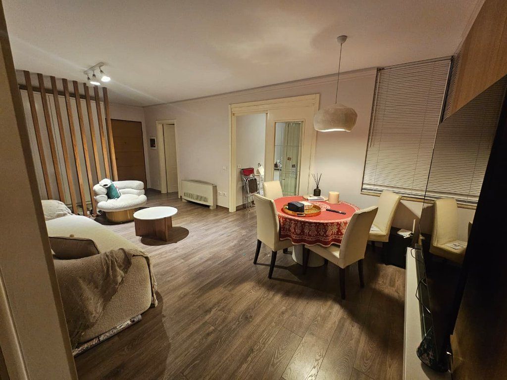 JEPET ME QIRA APARTAMENT 3+1+2 ME POST PARKIMI PRANE LIQENIT TE THATE