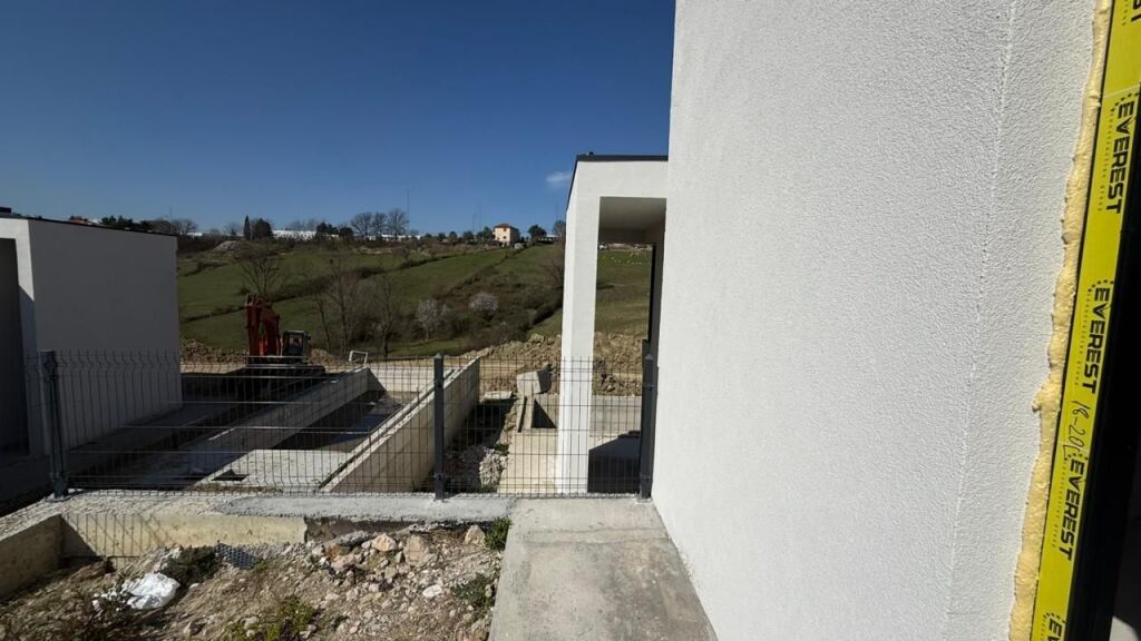 VILE NE SHITJE NE FARKE TE LISI ARTE