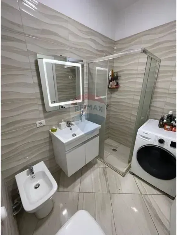 Vendesi appartamento 2+1 – Zona Farmacia 10