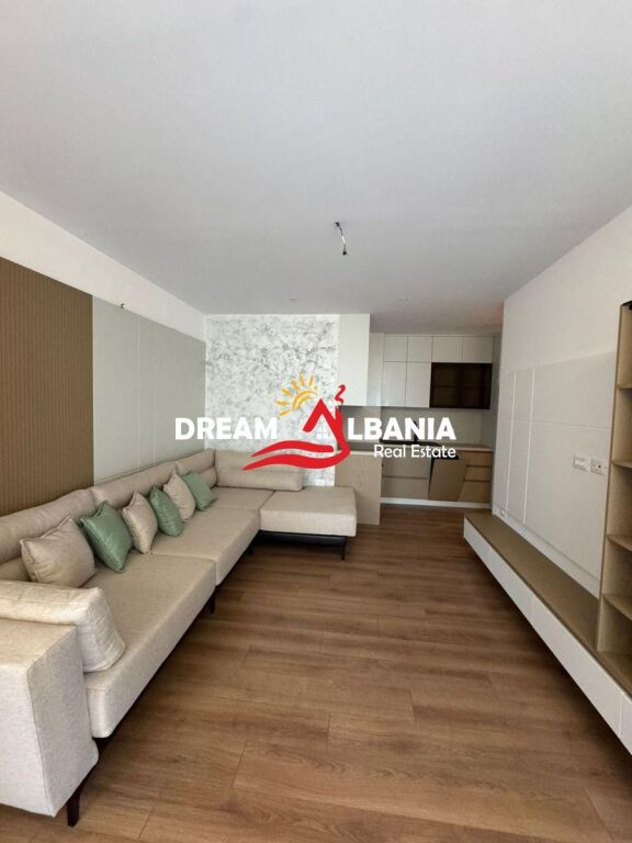 Shitet apartament 2+1 ne Qender te Tiranes prane Kafe Flora (ID 41211759)
