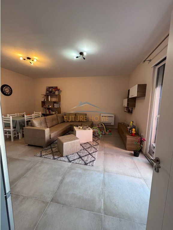 Qera,Apartament 1+1 ,Paskuqan!