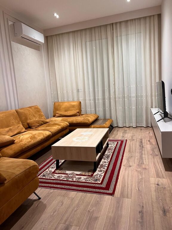 Apartament 1+1 me qera tek Mine Peza prane Rosman Lala