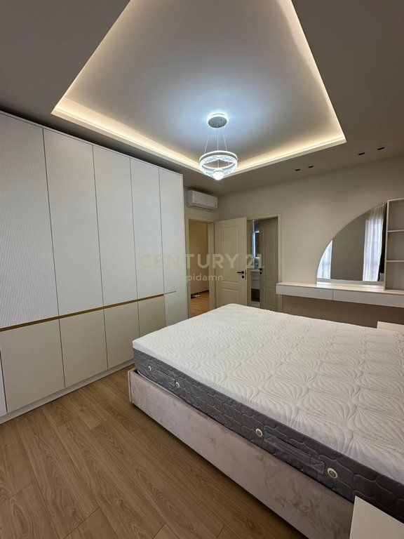 Appartamento di lusso 2+1+2 in vendita, Zogu i Zi Tirane 345.000 € Superficie totale 110m2