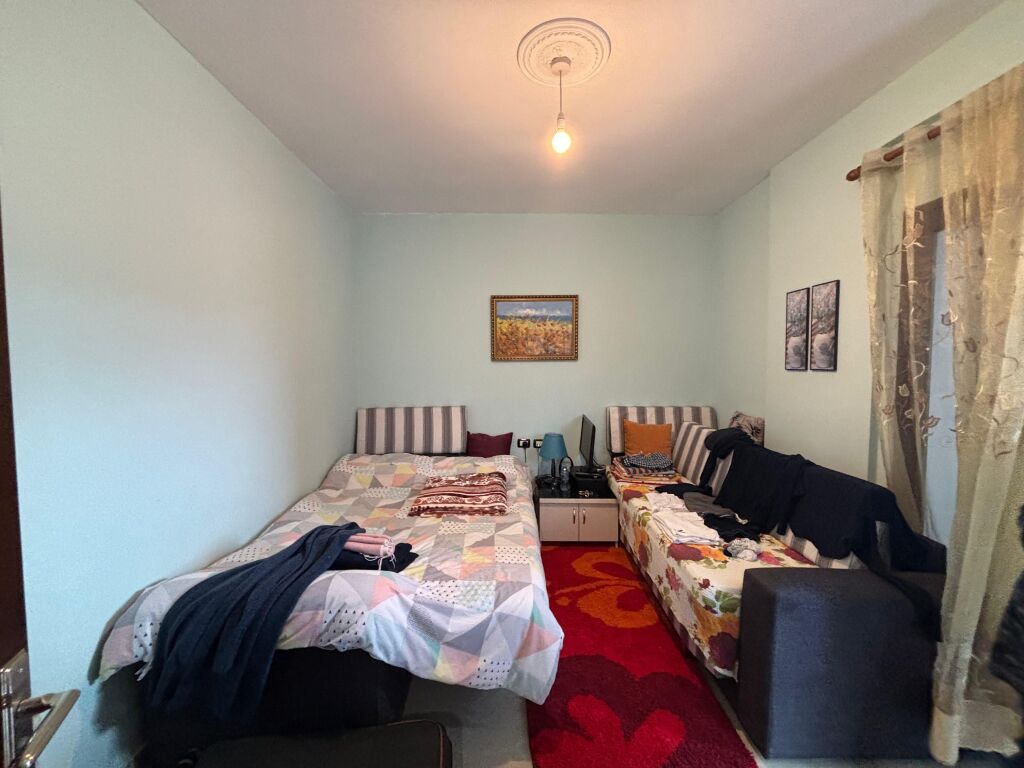 🏡 OKAZION NË SHITJE NË Rruga e Re – Vlorë!