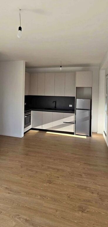 Zyrë me Qira 2+1+2 + Parkim – Don Bosko