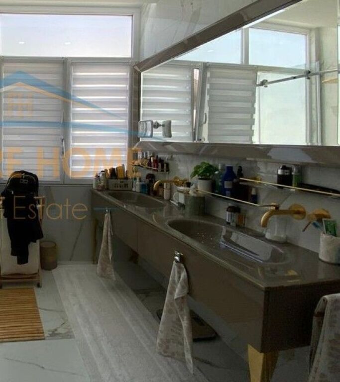 Shitet, Apartament 3+1+3, Liqeni i Thate