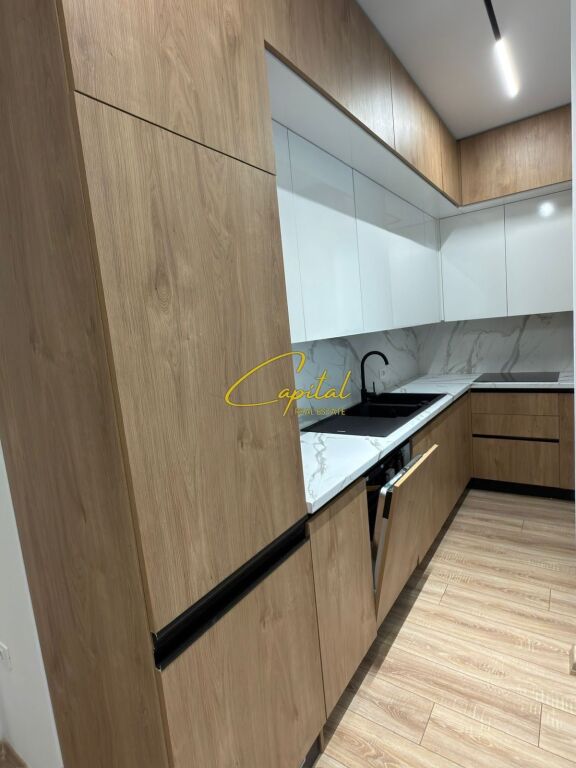 APPARTAMENTO IN AFFITTO 2+1 COMUNE DI PARIGI 1.200 EURO