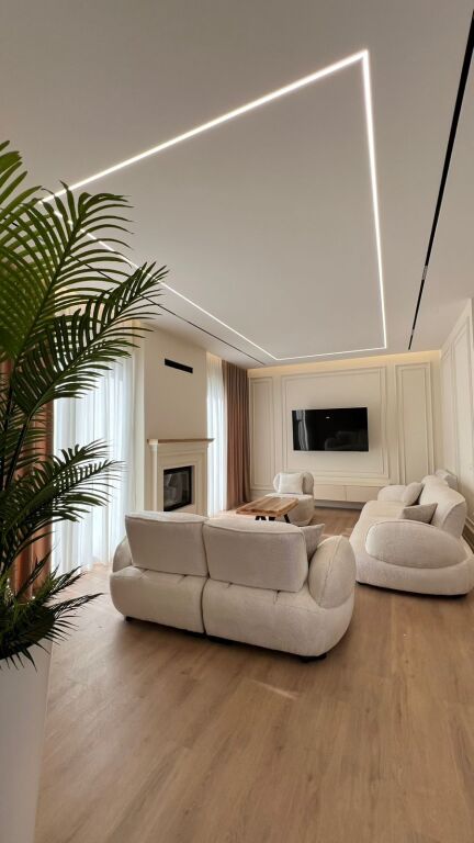 Vile 3 kateshe me qera tek Liqeni i Thate