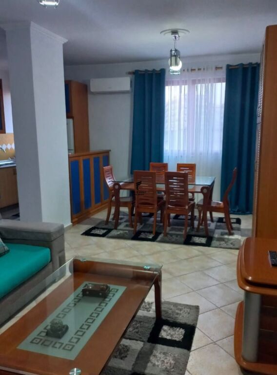 APARTAMENT ME QERA 1+1 VASIL SHANTO 50.000 LEKE FH-60394