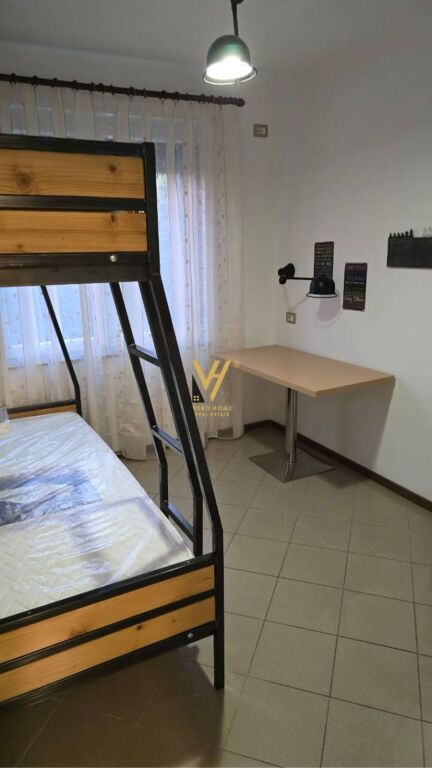 JEPET APARTAMENT 2+1+BLK ME QIRA TE MEDRESEJA 56.000 LEKE