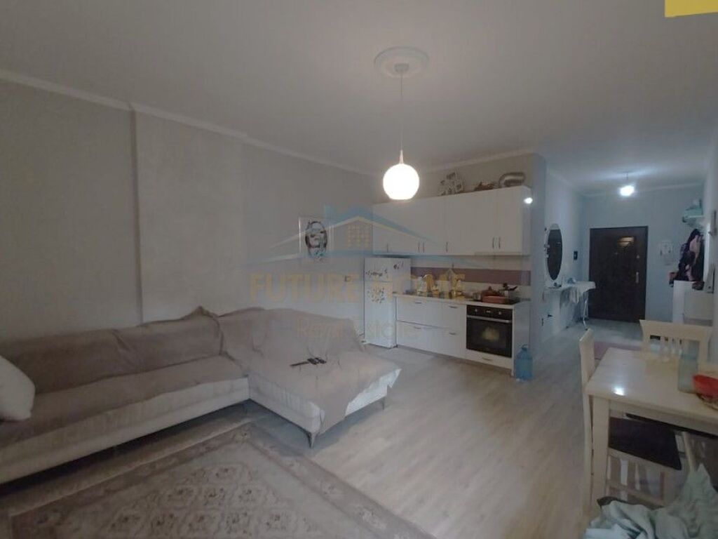 Shitet Apartament 1+1 , Yzberisht, Tirane.