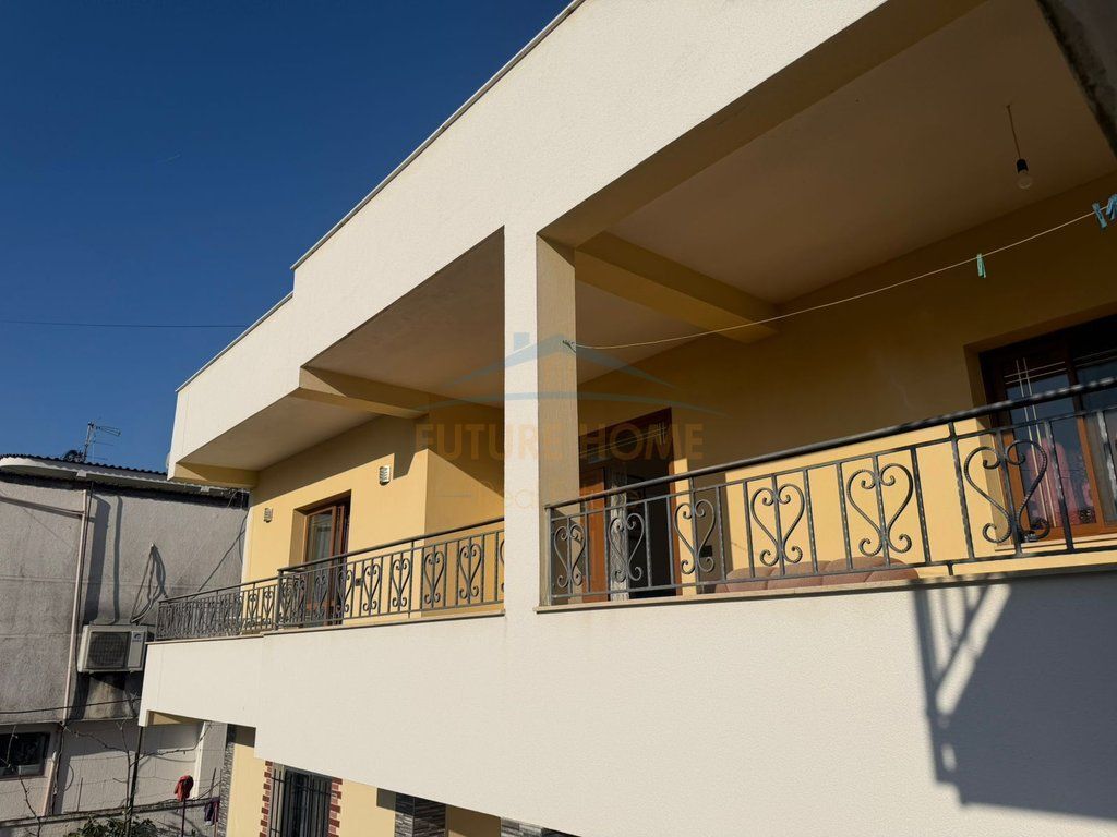 Qera, Apartament 2+1, Rruga 5 Maji