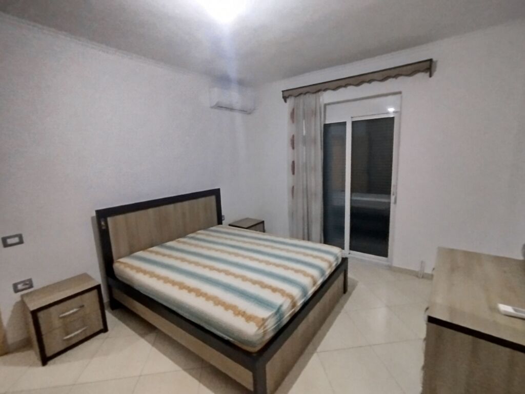 Apartament 2+1+depo për qira Vasil Shanto