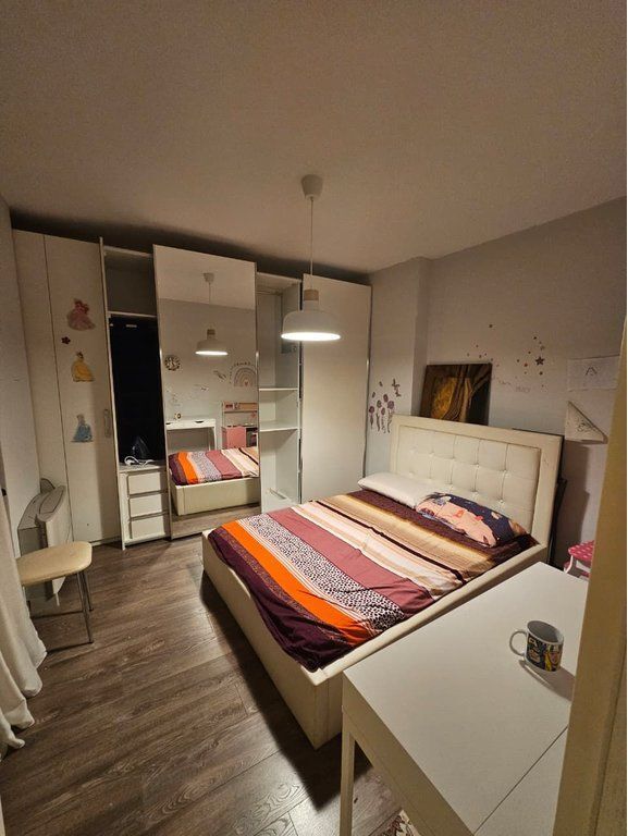 JEPET ME QIRA APARTAMENT 3+1+2 ME POST PARKIMI PRANE LIQENIT TE THATE