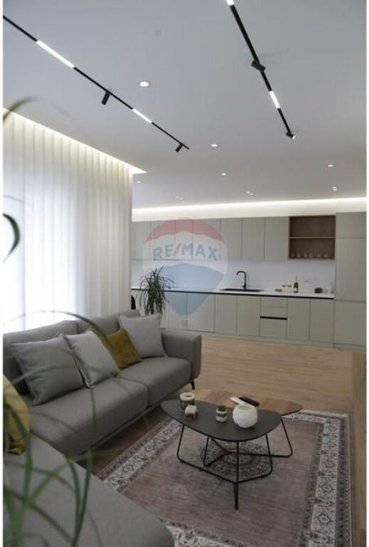 Appartamento - In Affitto - Zogu I Zi, Tirana