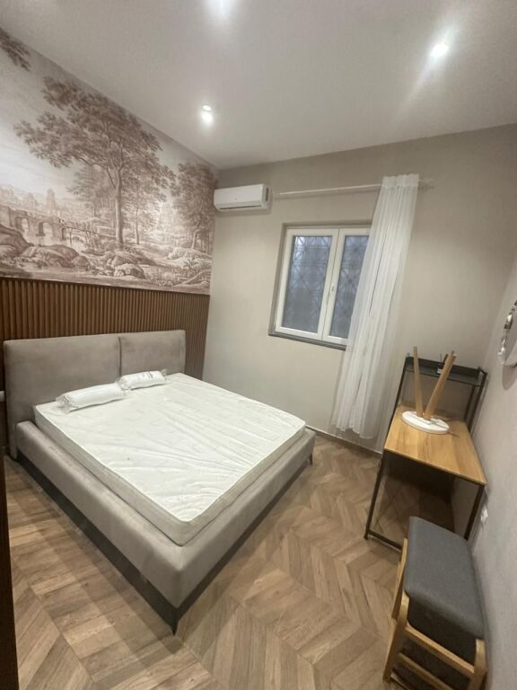 JEPET ME QERA KATI I 1 I NJE VILE QENDER, DURRES