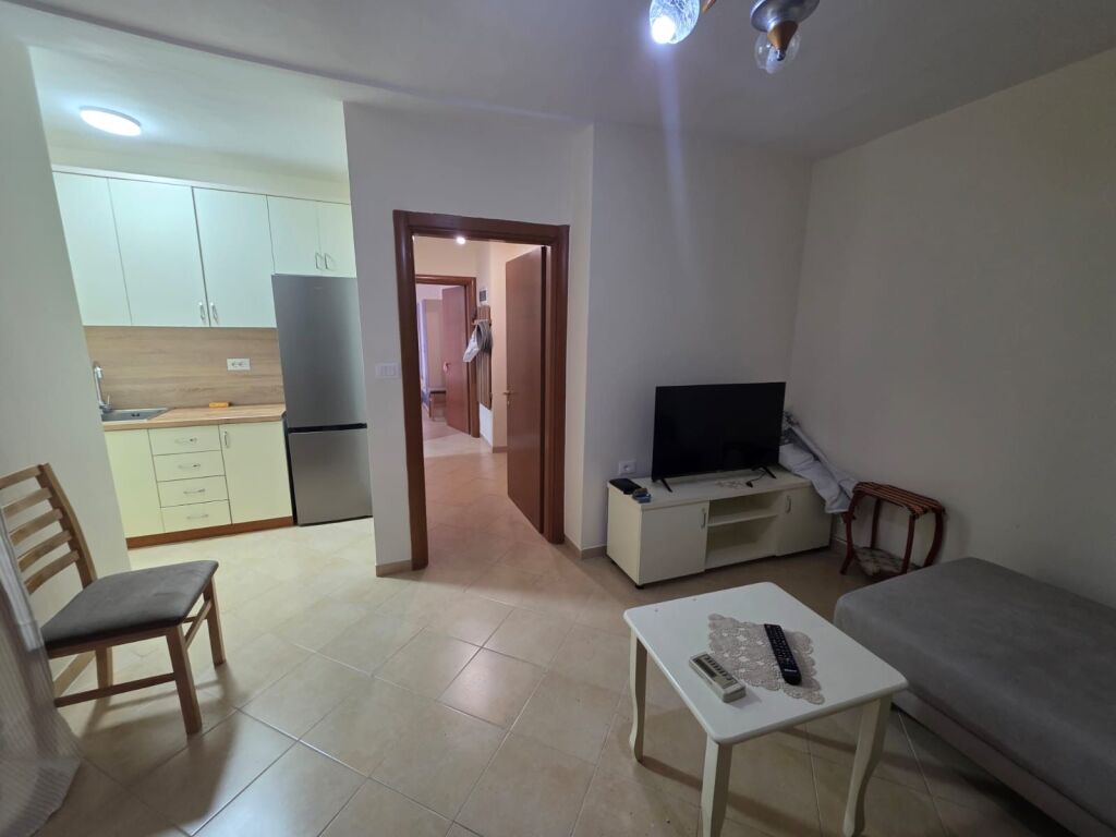 Apartament 1+1 me qera tek Shkolla e Baletit