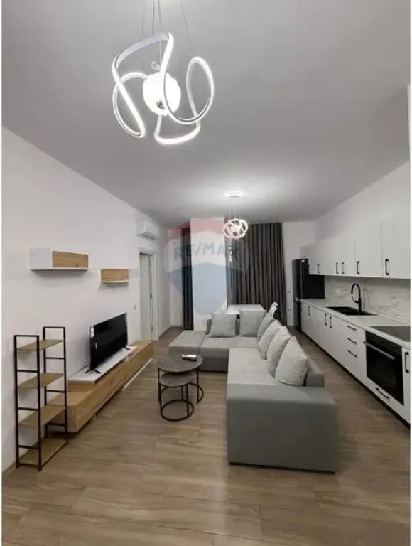 2+1 apartment for sale in Kamëz with veranda, furnished.