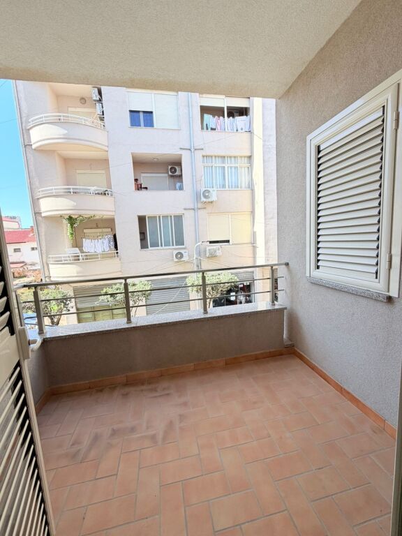 JEPET ME QERA APARTAMENT 2+1+2 LAGJA NR.5 , DURRES