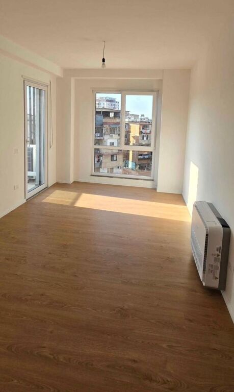 🏢 Zyrë me Qira 2+1+2 + Post Parkimi