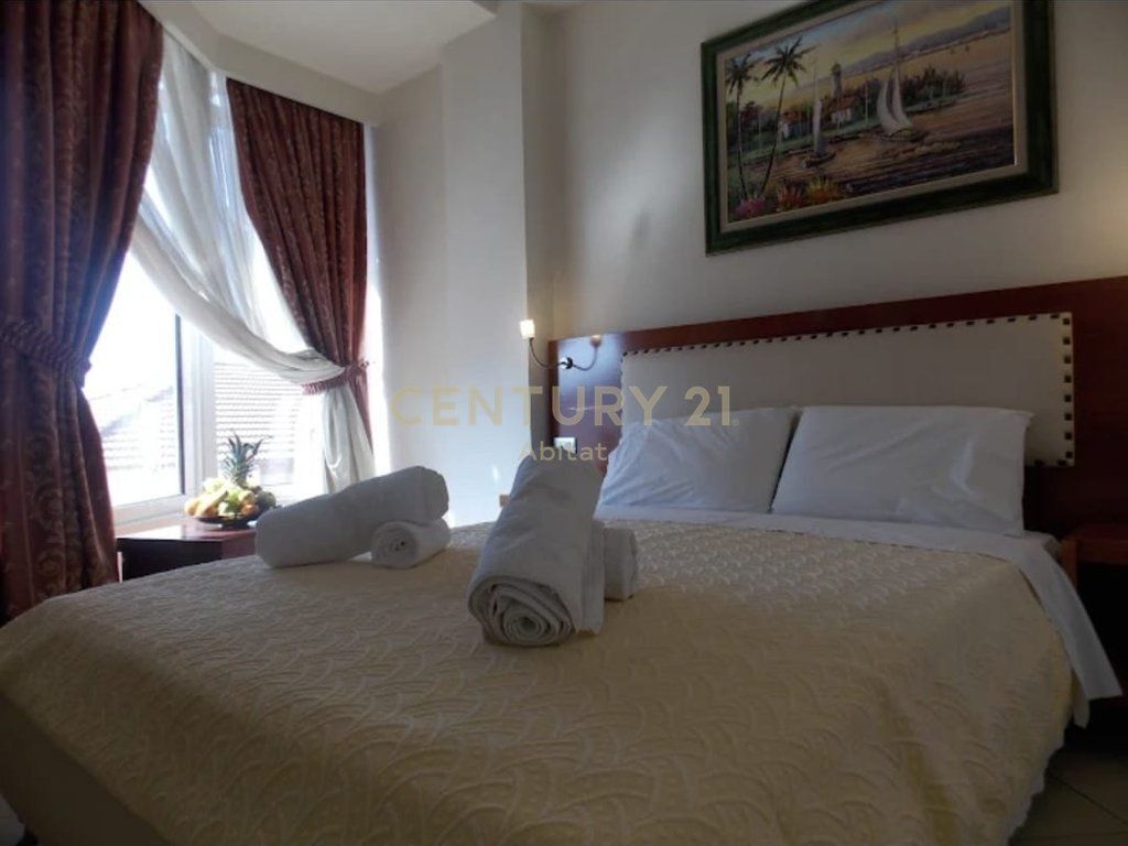 HOTEL ME QIRA NË SARANDË | 18 DHOMA