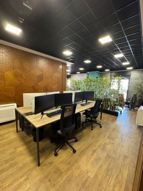 FURNISHED OFFICE FOR RENT IN BLLOK