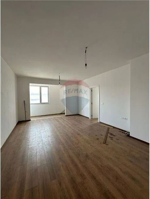 Apartament - Për Shitje - Rruga Aleksandër Moisiu, Tiranë
