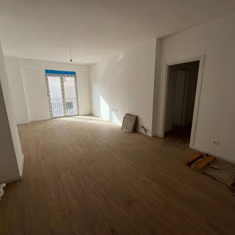 🏡 Shitet Apartament 2+1+2 – Kompleksi Orbital, Gener 2 (Bulevardi i Ri) ✨
