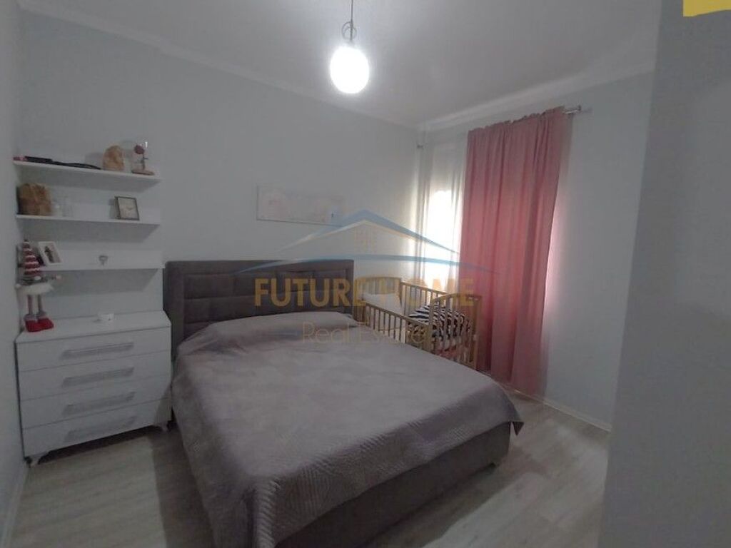 Shitet Apartament 1+1 , Yzberisht, Tirane.