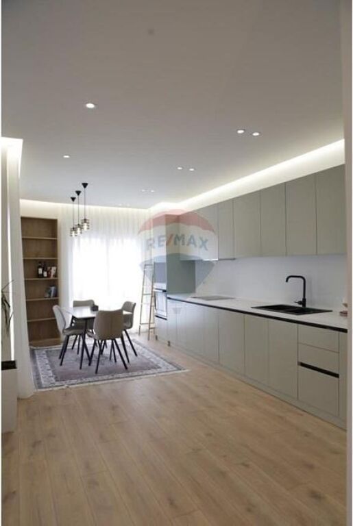 Appartamento - In Affitto - Zogu I Zi, Tirana