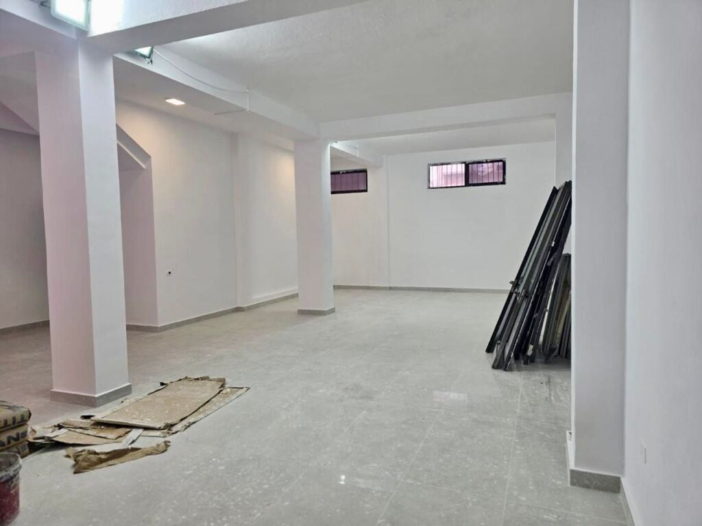 📣 QERA Ambient Biznesi 📍 Prane 21-Dhjetorit ✨  