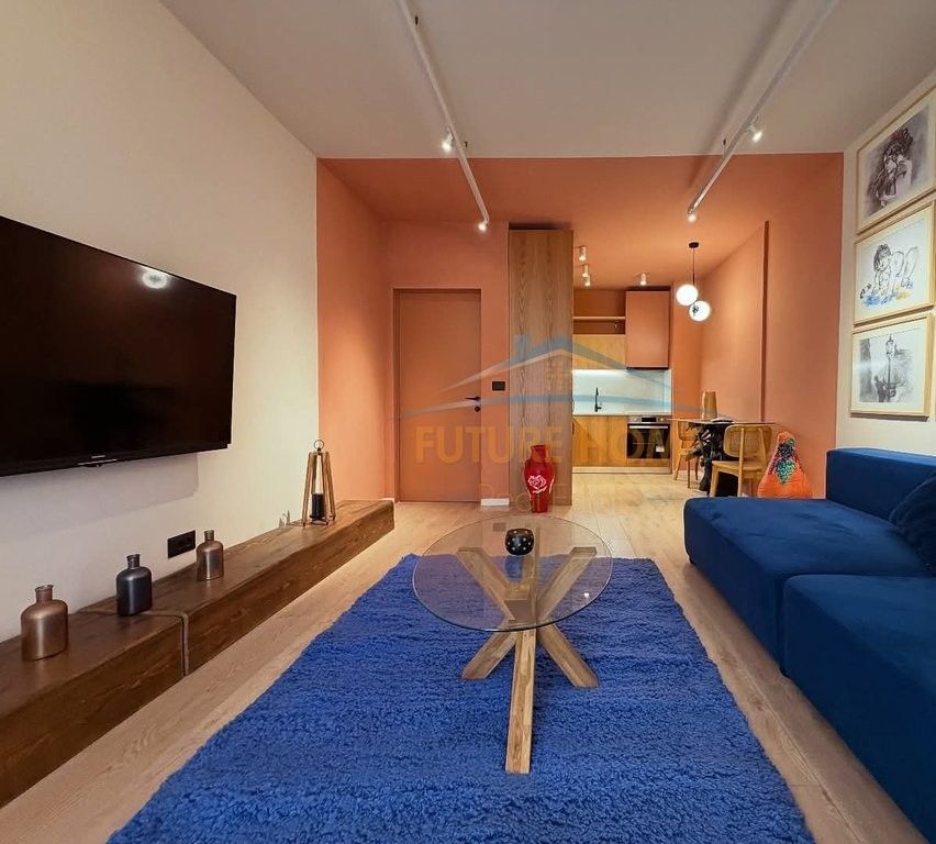 Qera,Apartament 1+1+post parkimi tek Ish Ekspozita