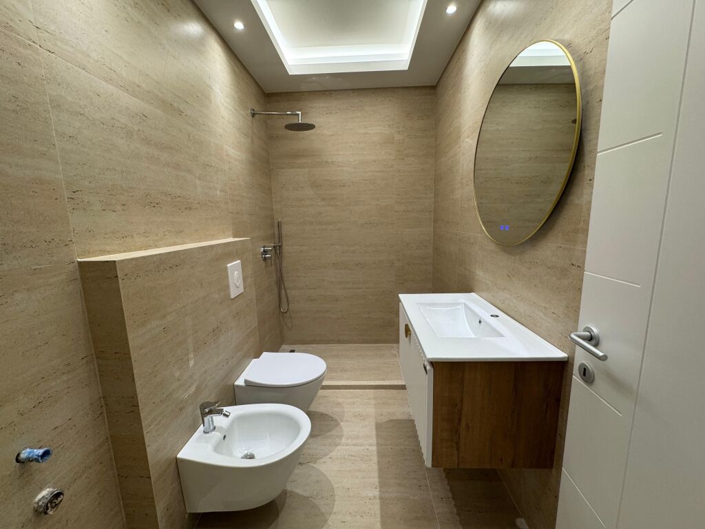 Apartament 1+1 ne shitje te Komuna e Parisit