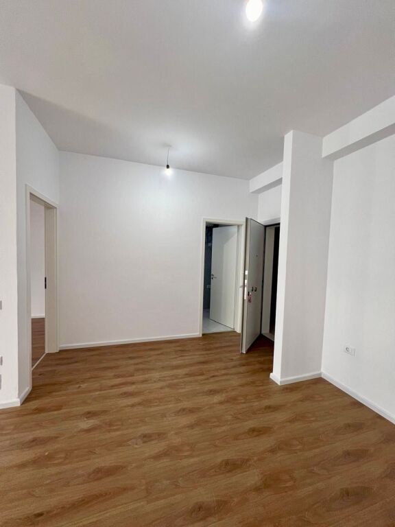 📣 SHITET Apartament 1+1 📍 Rezidenca Kaimi, Ali Demi 🛣️ Rruga "Pasho Hysa" ✨  