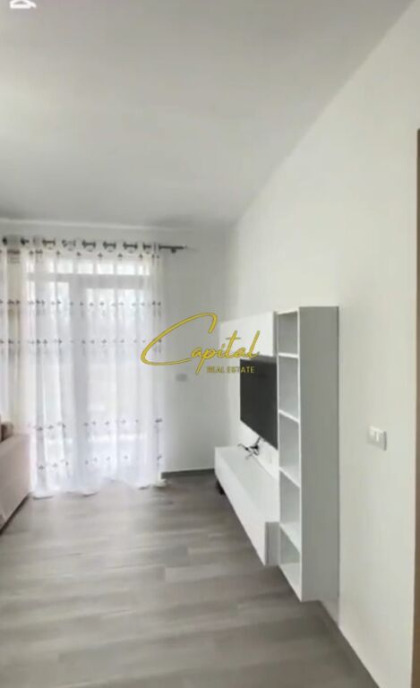 APARTAMENT ME QIRA 3+1+2 5 MAJI 550 EURO
