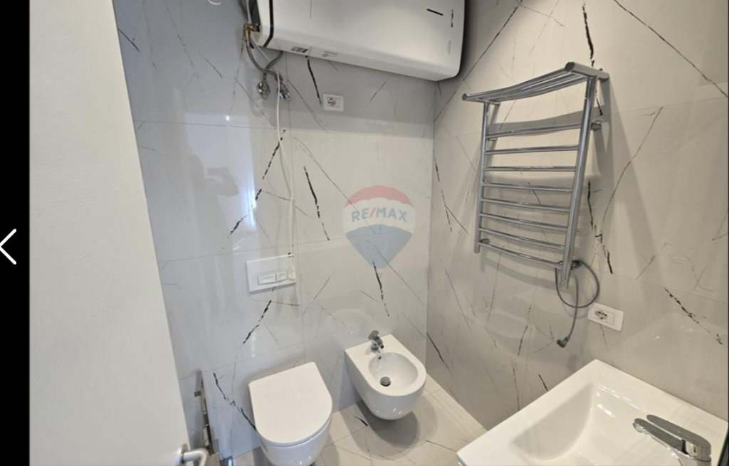 Apartament per qera 2+1 tek Bulevardi i Ri