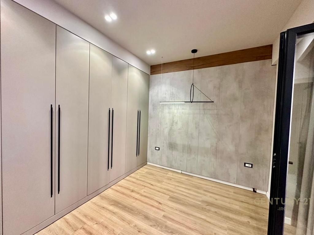 Apartment 2+1+2, Tirana Garden Building