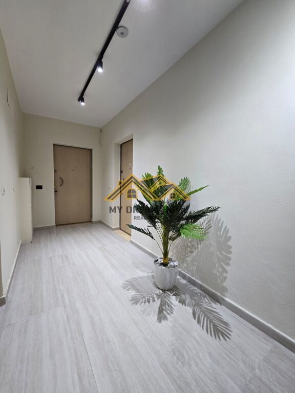 VENDESI APPARTAMENTO 1+1 SPIAGGIA VICINO HOTEL ADRIATIK!