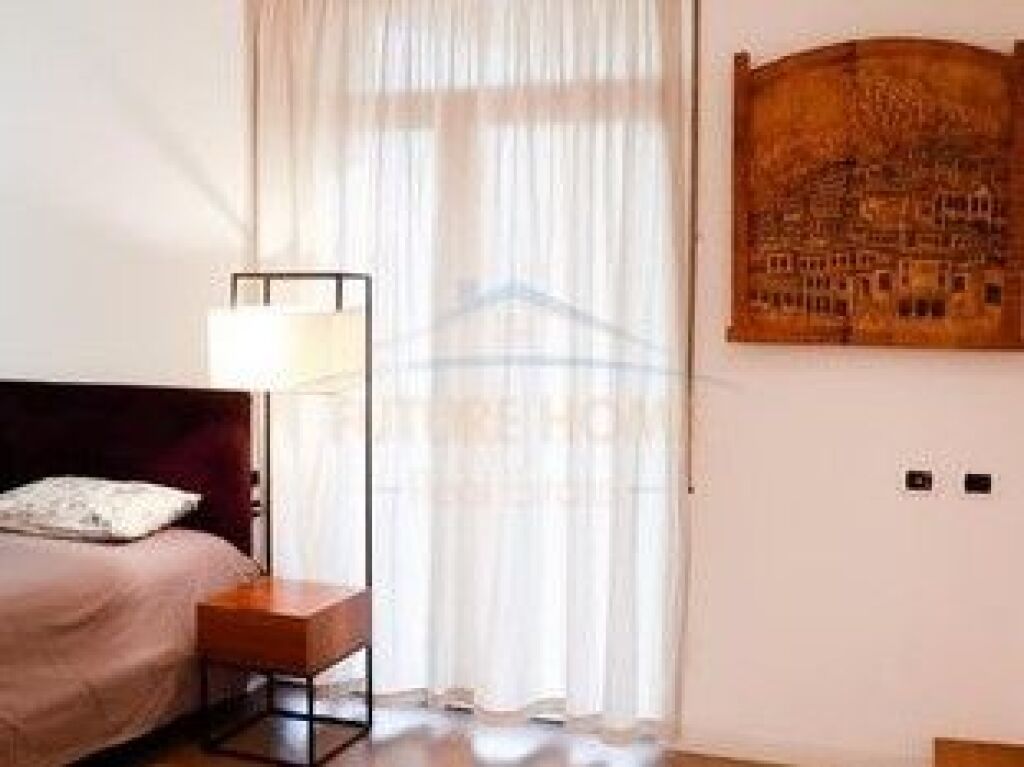 Shitet, Apartament 2+1+2, Selvia, Tiranë.