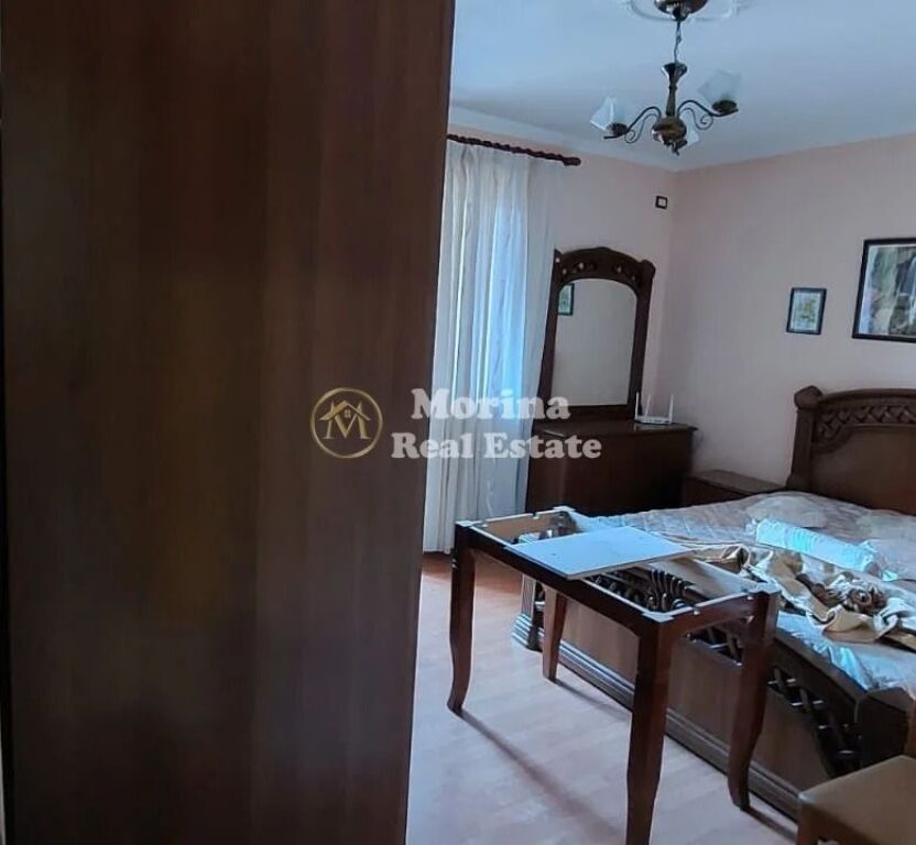 Affitto, Appartamento 1+1, Pazari I Ri, 400 euro/mese