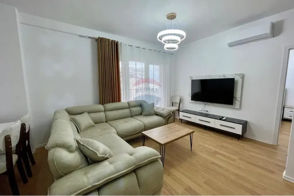 Apartament 1+1 me qera Zogu Zi