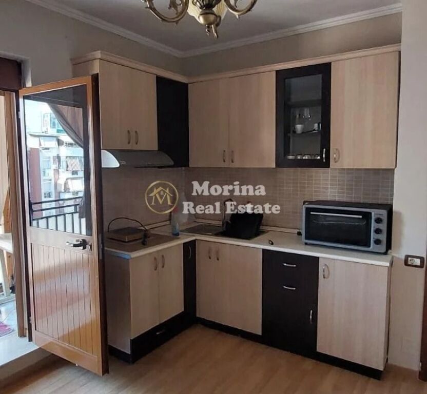 Affitto, Appartamento 1+1, Pazari I Ri, 400 euro/mese