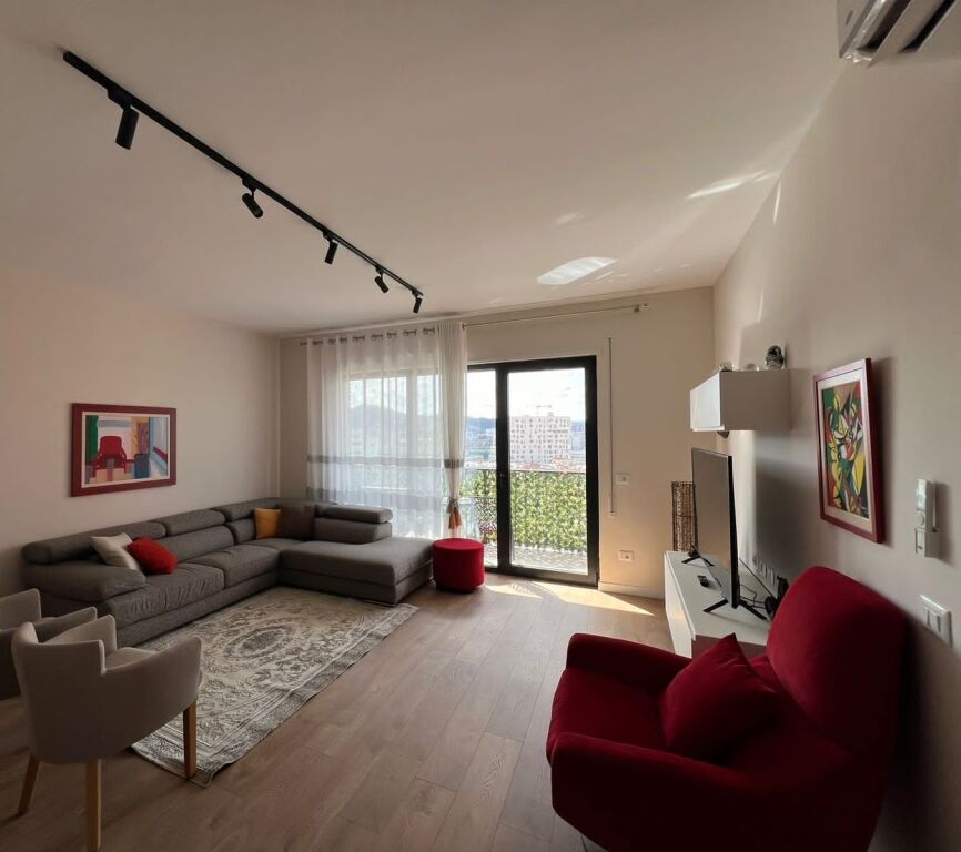 🏡 Apartament 2+1+2 me qira – Myslym Shyr, Tiranë