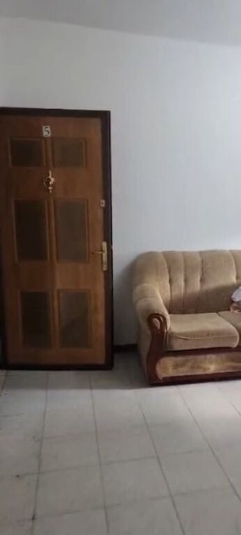 SHITET OKAZION GARSONIERE ,RRUGA E ELBASANIT AFER STADIUMIT AIR ALBANIA