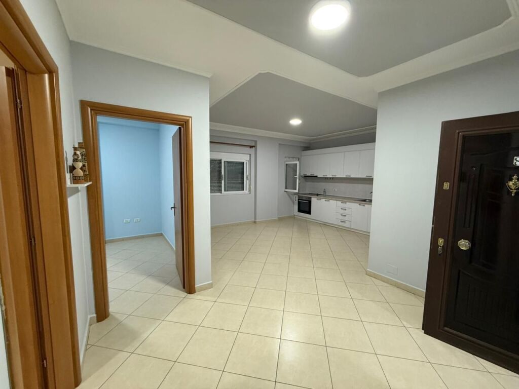 2+1 APARTMENT FOR RENT NEAR PAZARIT TE RI. 500 EURO