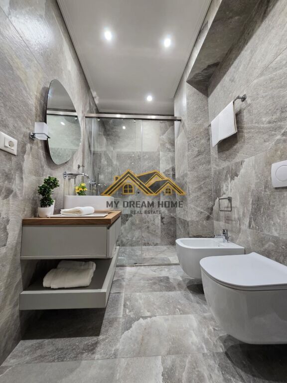 APARTMENT 1+1 FOR SALE BEACH NEAR HOTEL ADRIATIK!