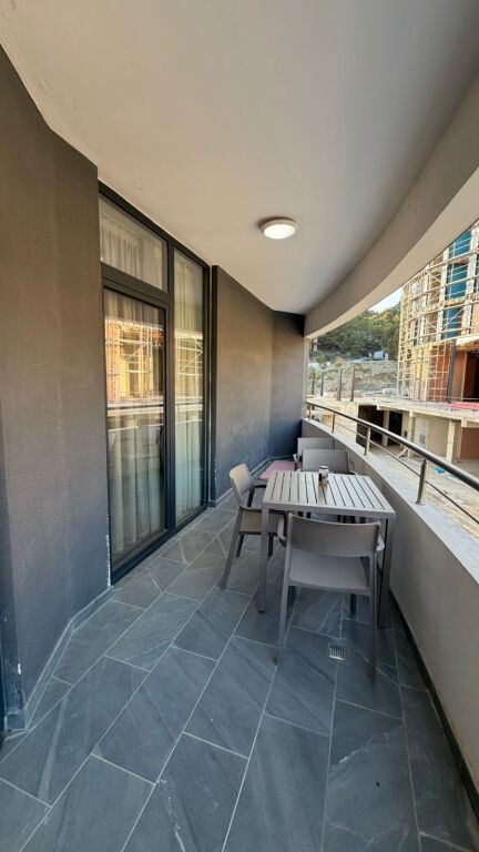 Jepet apartament 1+1 White Hill Durres